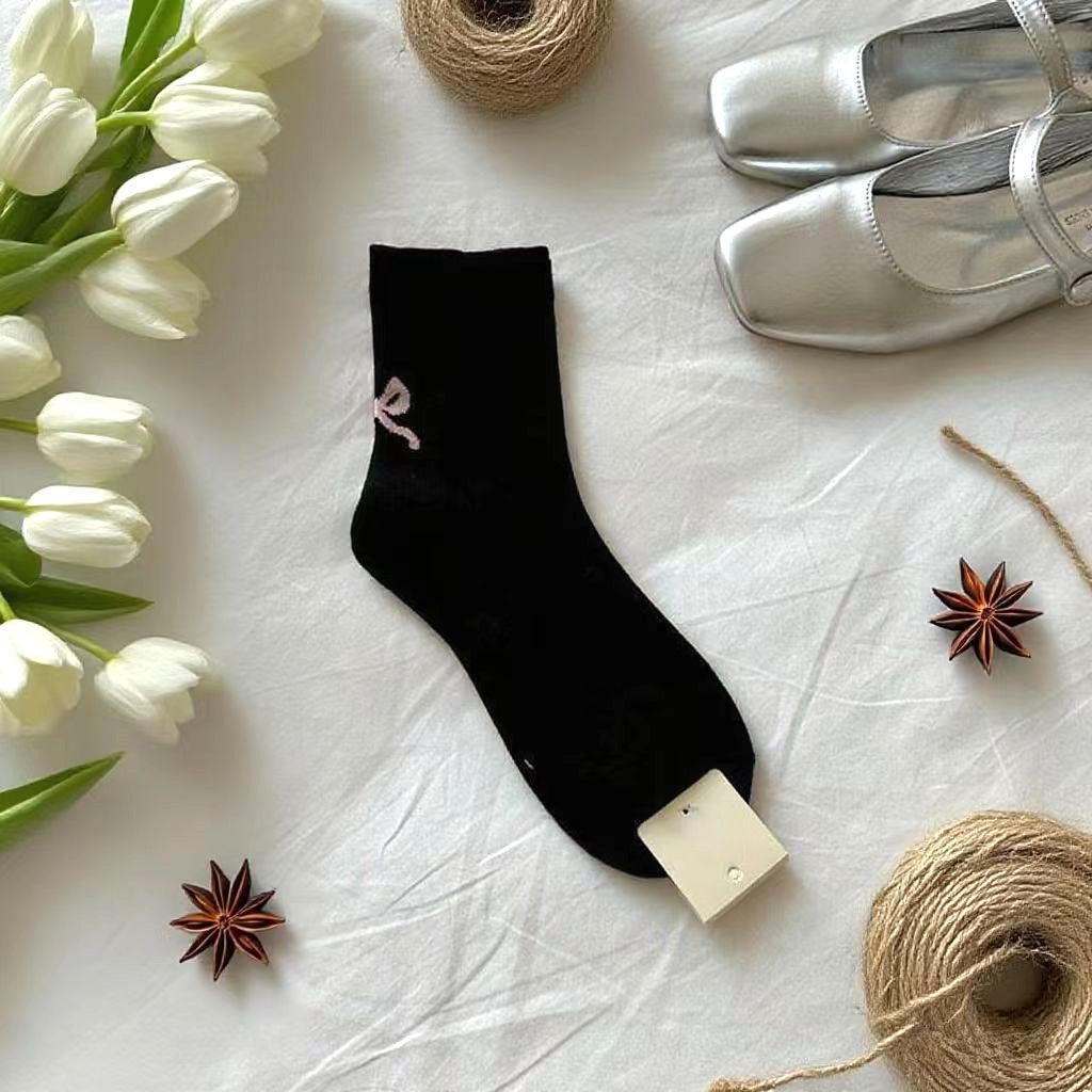 Thin And Cute Bow Pattern Mid-Rise Socks