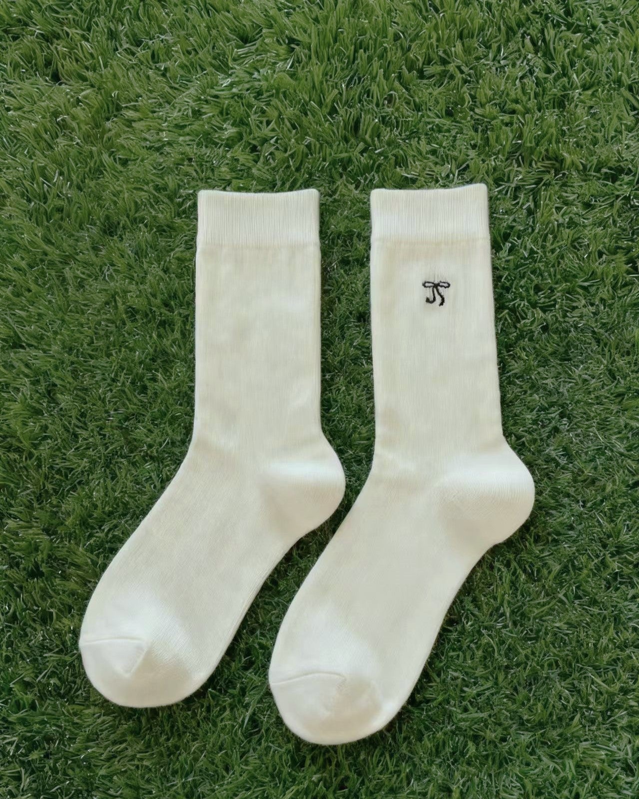 Thin Bow Pattern Sweet Cut-Out Mesh Socks