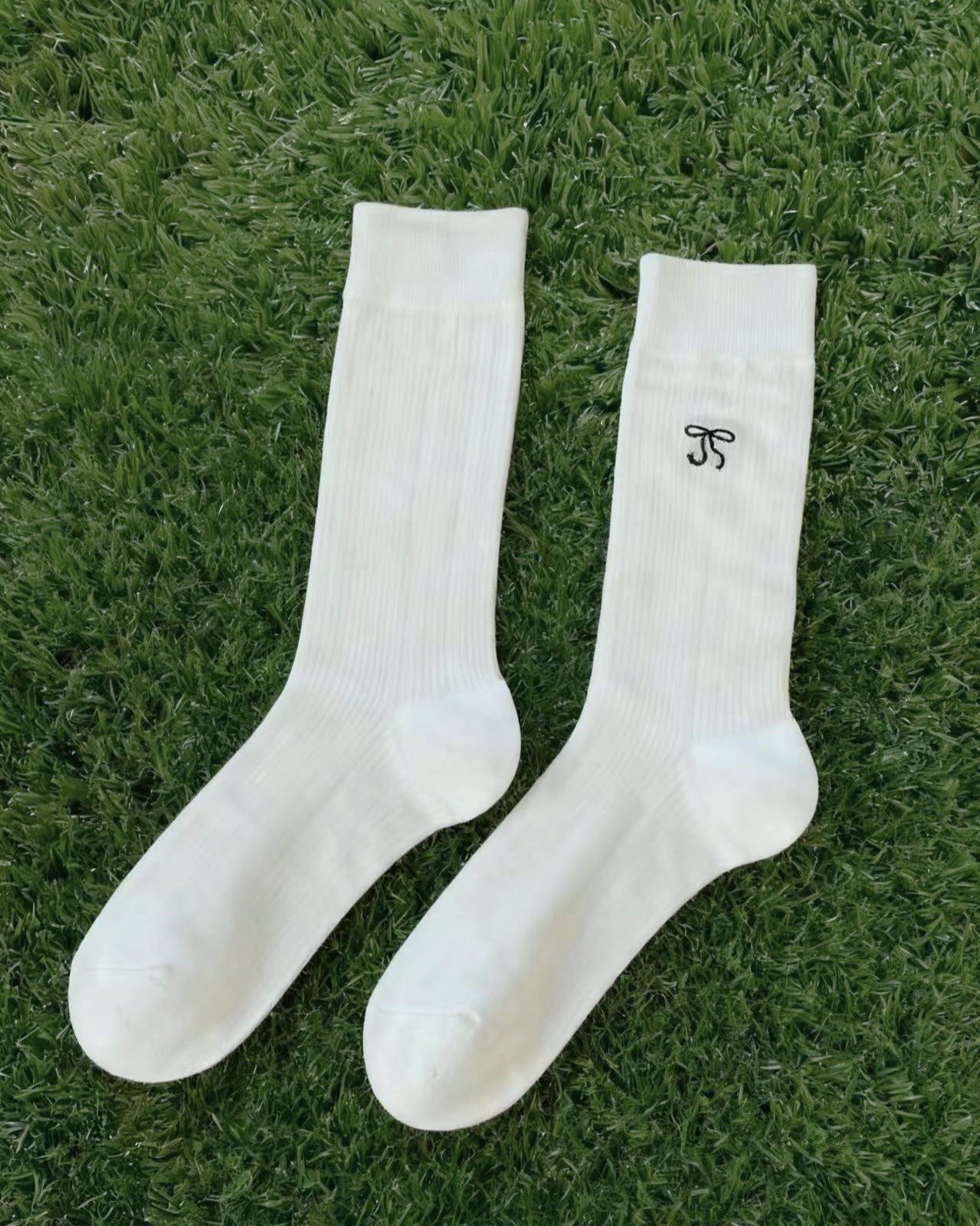 Thin Bow Pattern Sweet Cut-Out Mesh Socks