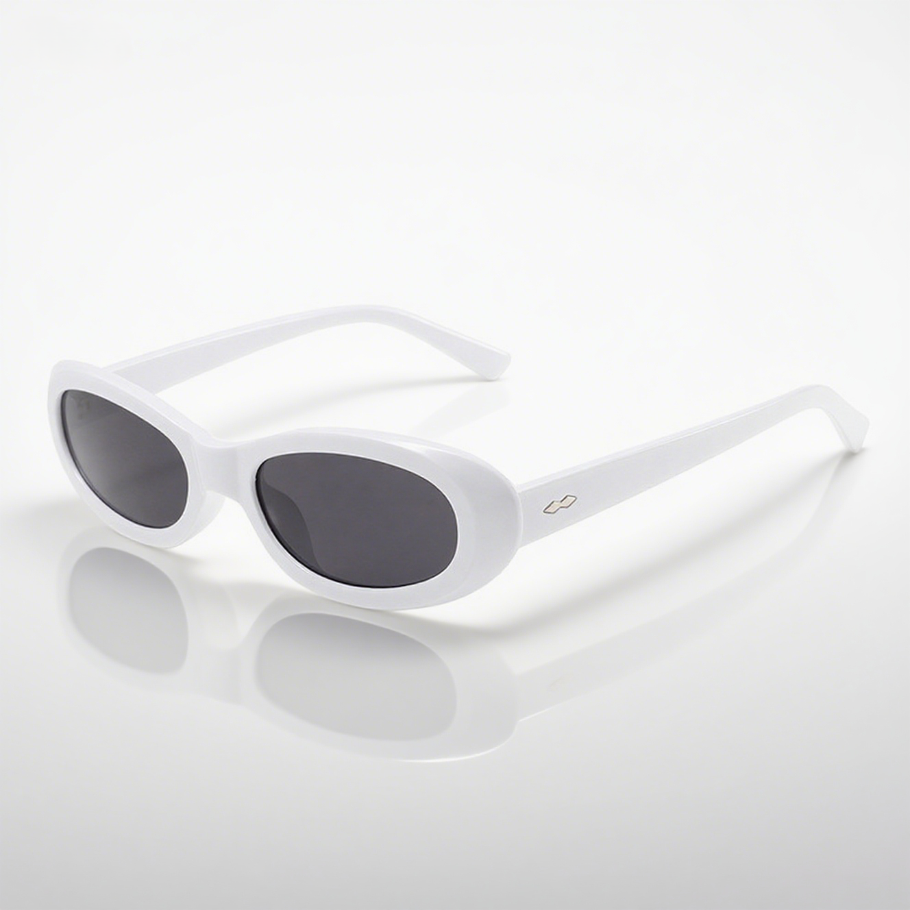 Trendy Oval Cat-Eye Sunglasses