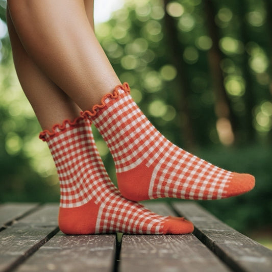 Cute Vintage Checkered Fungus Edge Socks