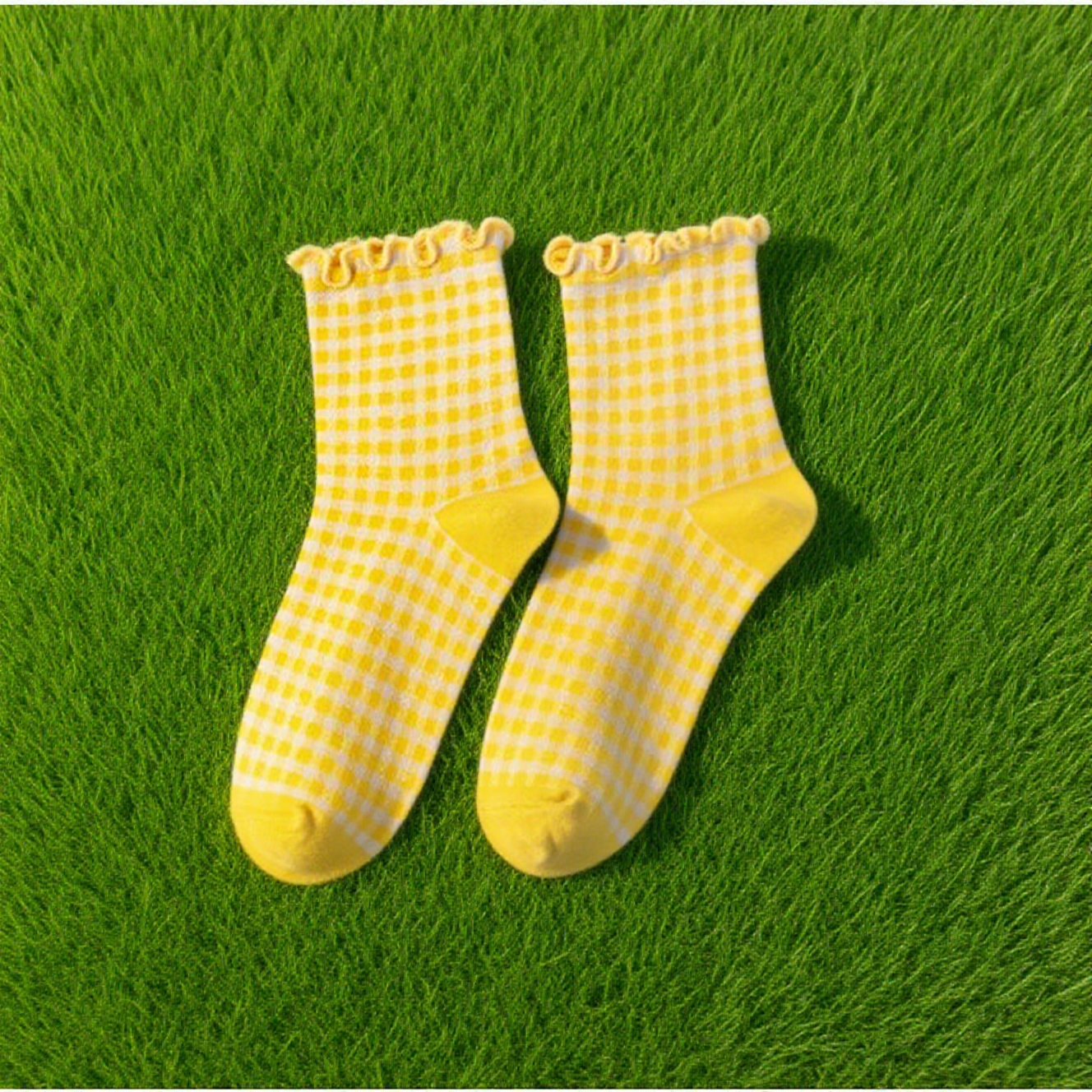 Cute Vintage Checkered Fungus Edge Socks