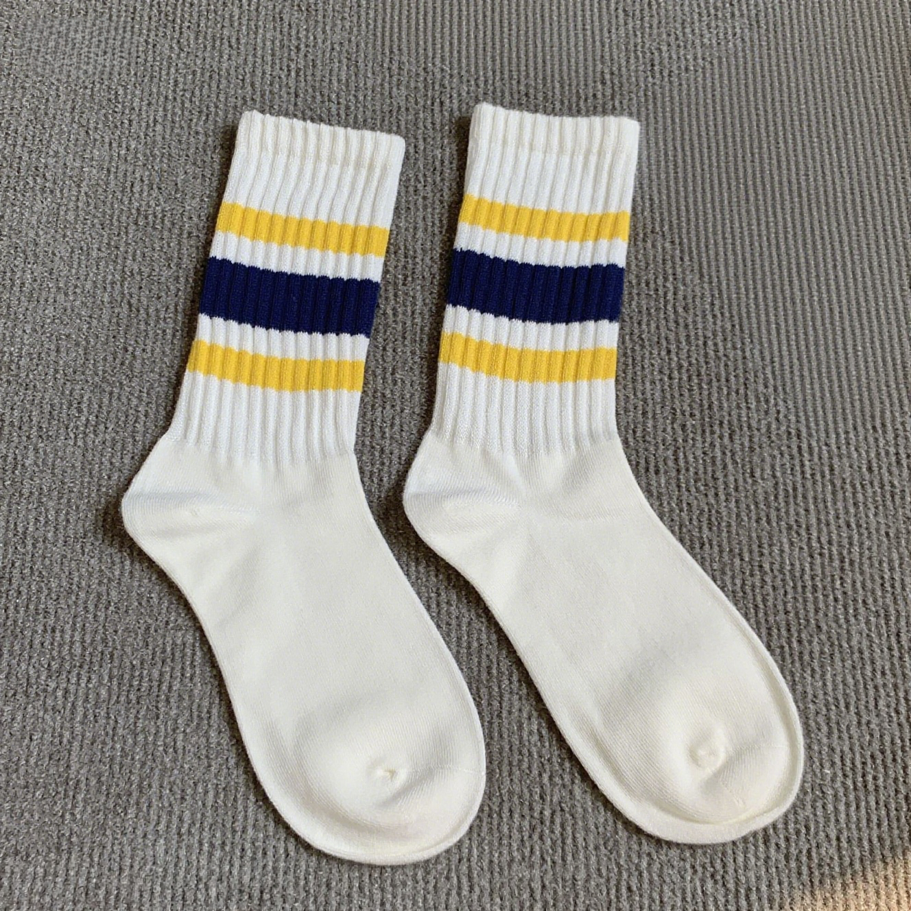 Contrast Striped Athletic Socks