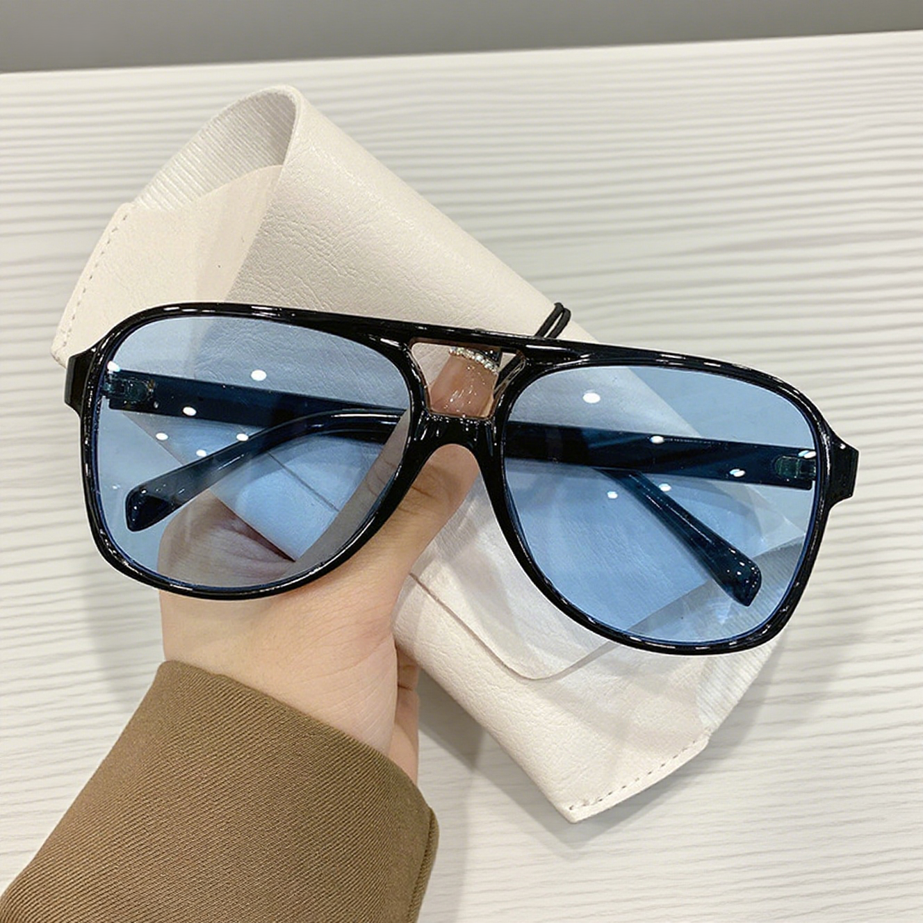 Stylish Vintage Full-Rim Oval Sunglasses