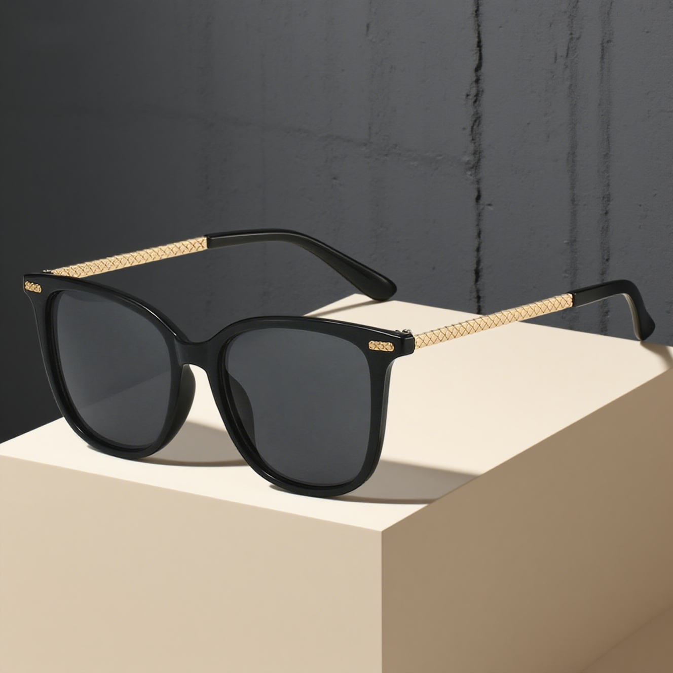 Vintage Fashion Square Sunglasses