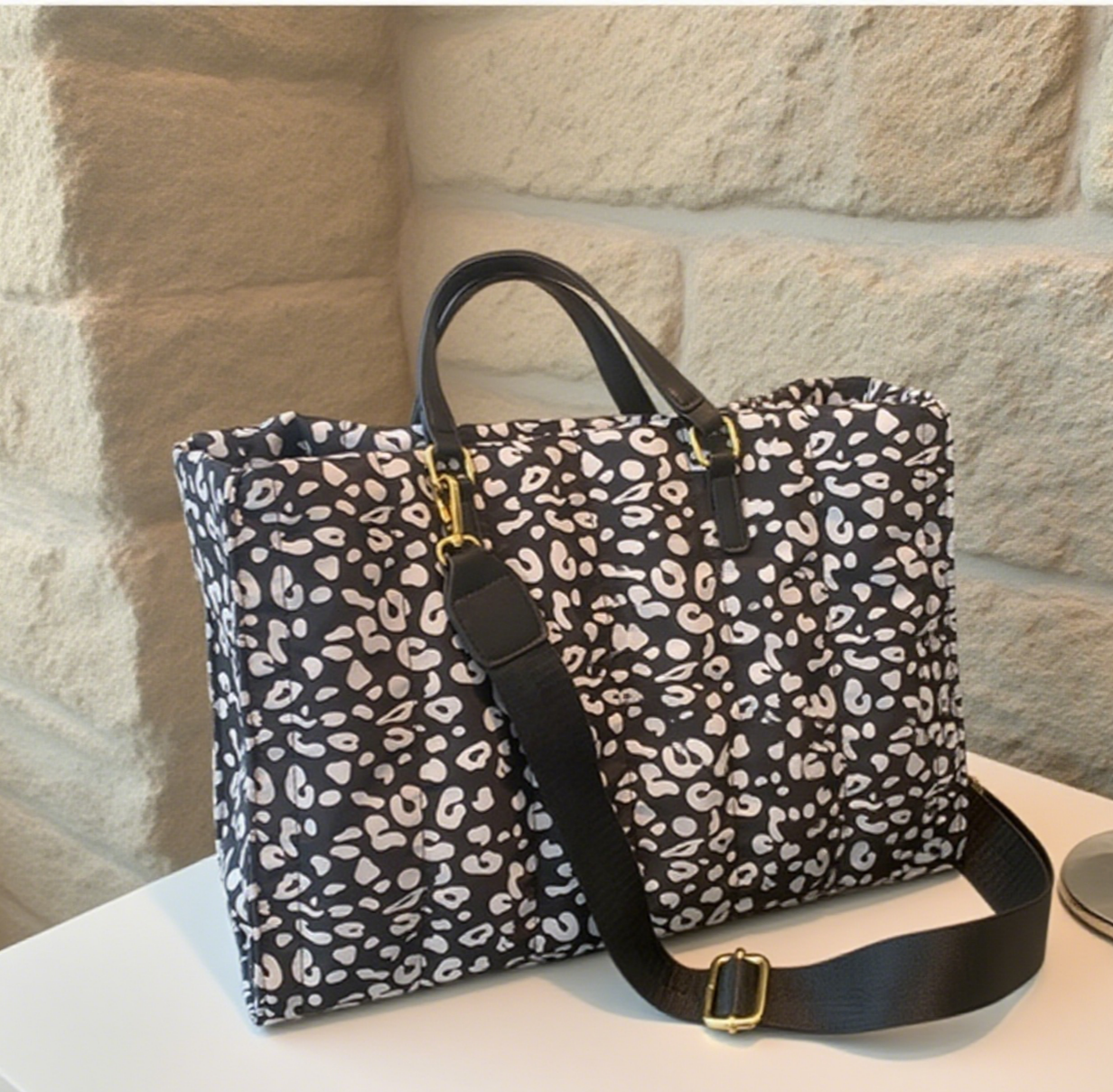 Leopard print large tote bag