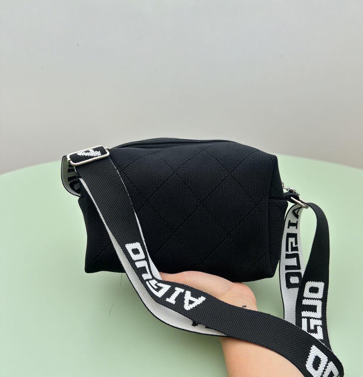 Lightweight knitted crossbody bag