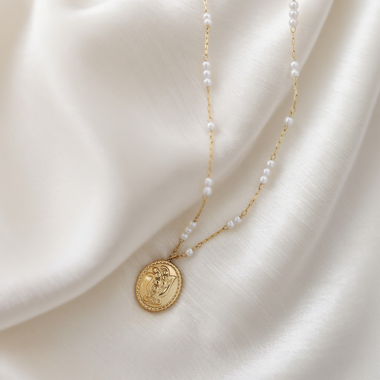 Vintage Lily Of The Valley Oval Beaded Necklace