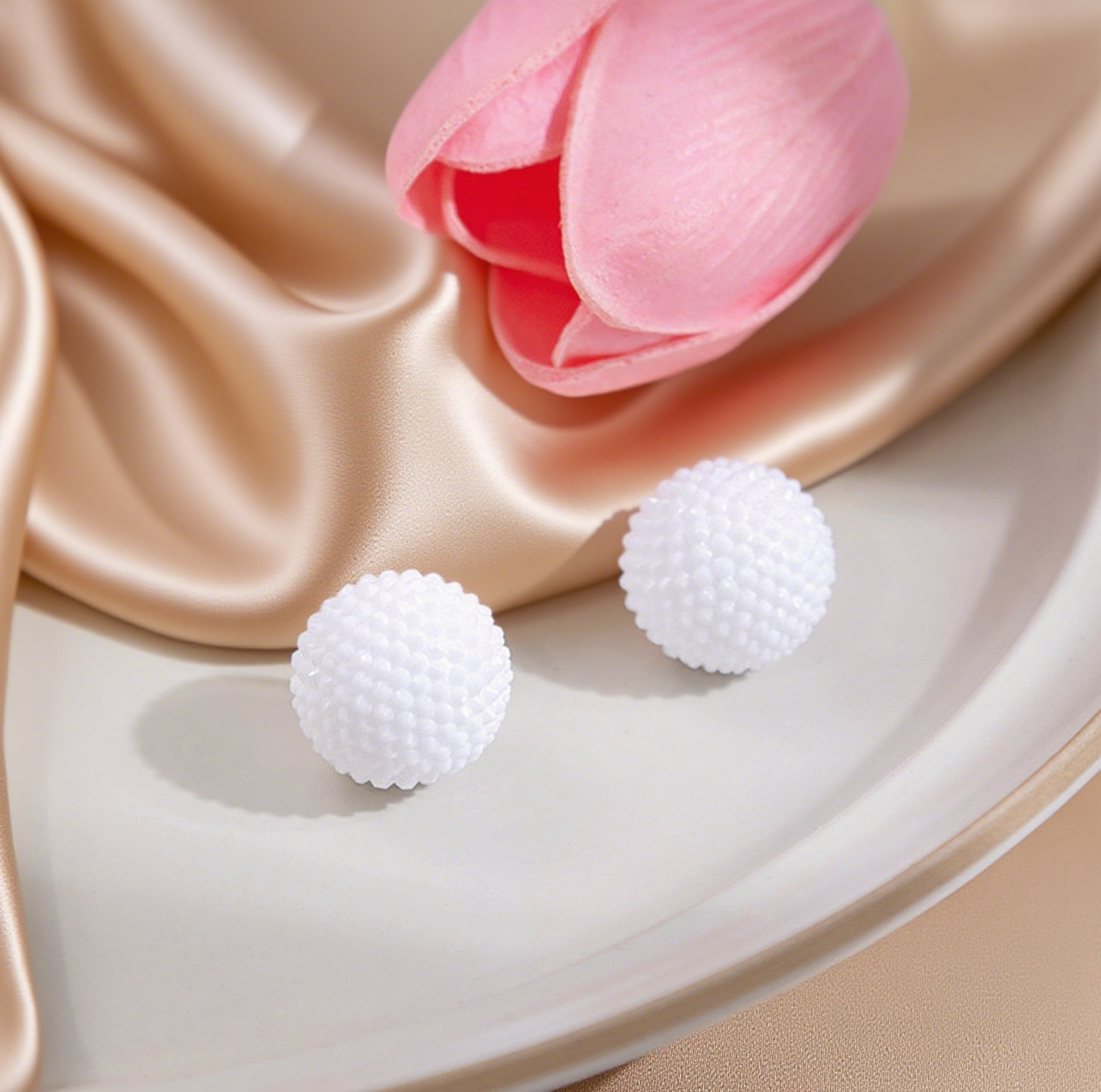 Stylish Geometric Round Love Stud Earrings