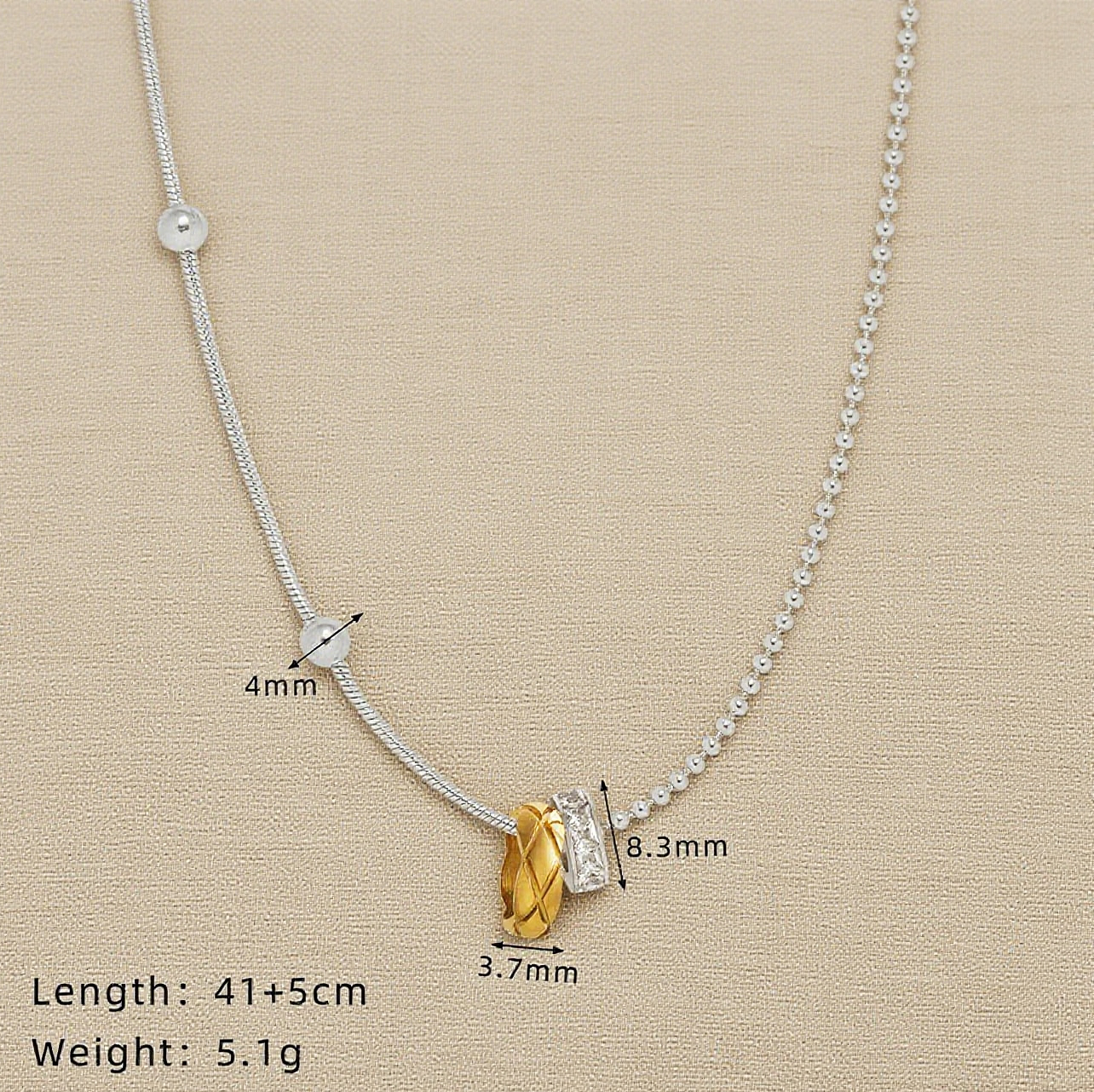 Check Double-Ring Contrasting Necklace