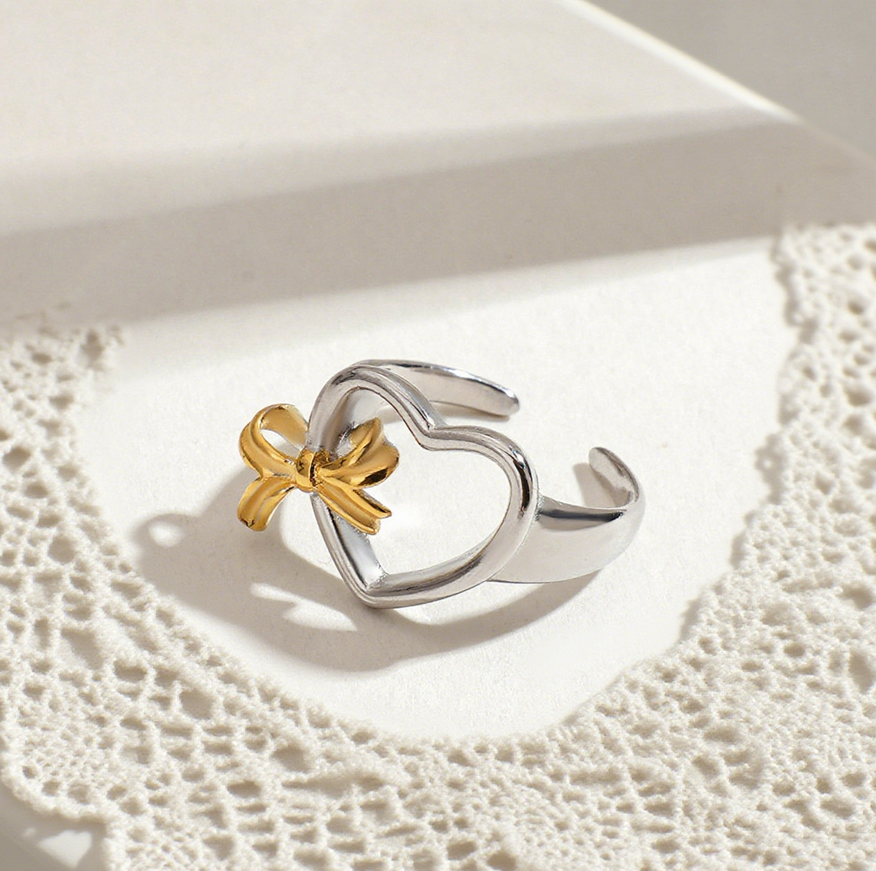 Color-Blocked Cut-Out Love Bow Versatile Open Ring