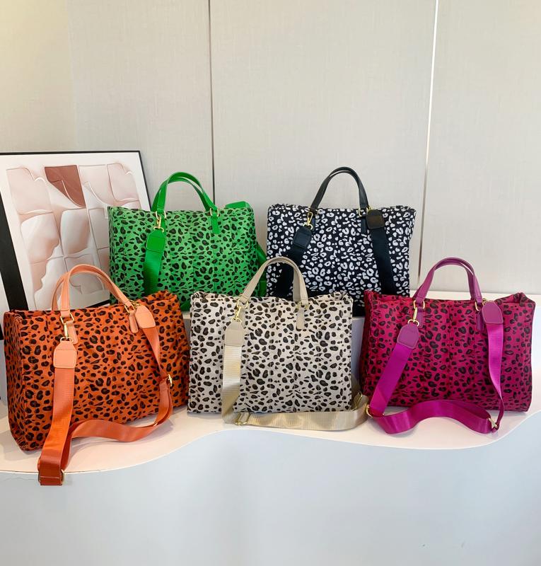 Leopard print large tote bag