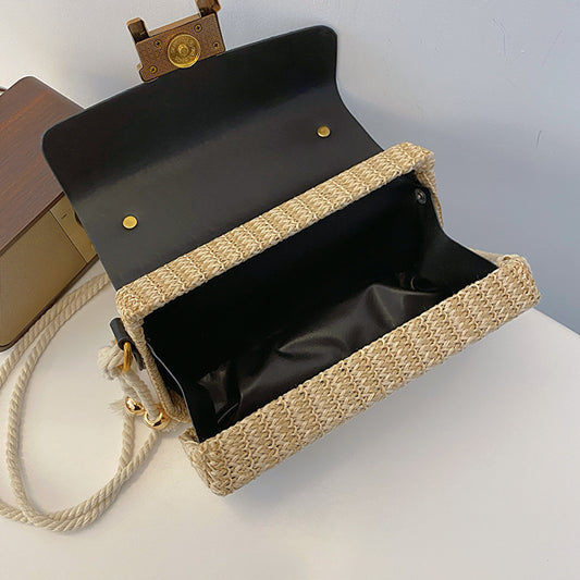 Beach handle straw crossbody bag